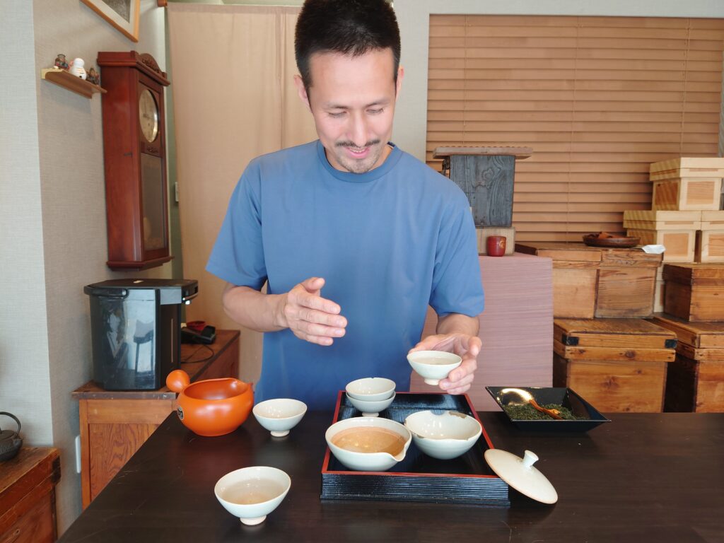 前野園茶舗店主